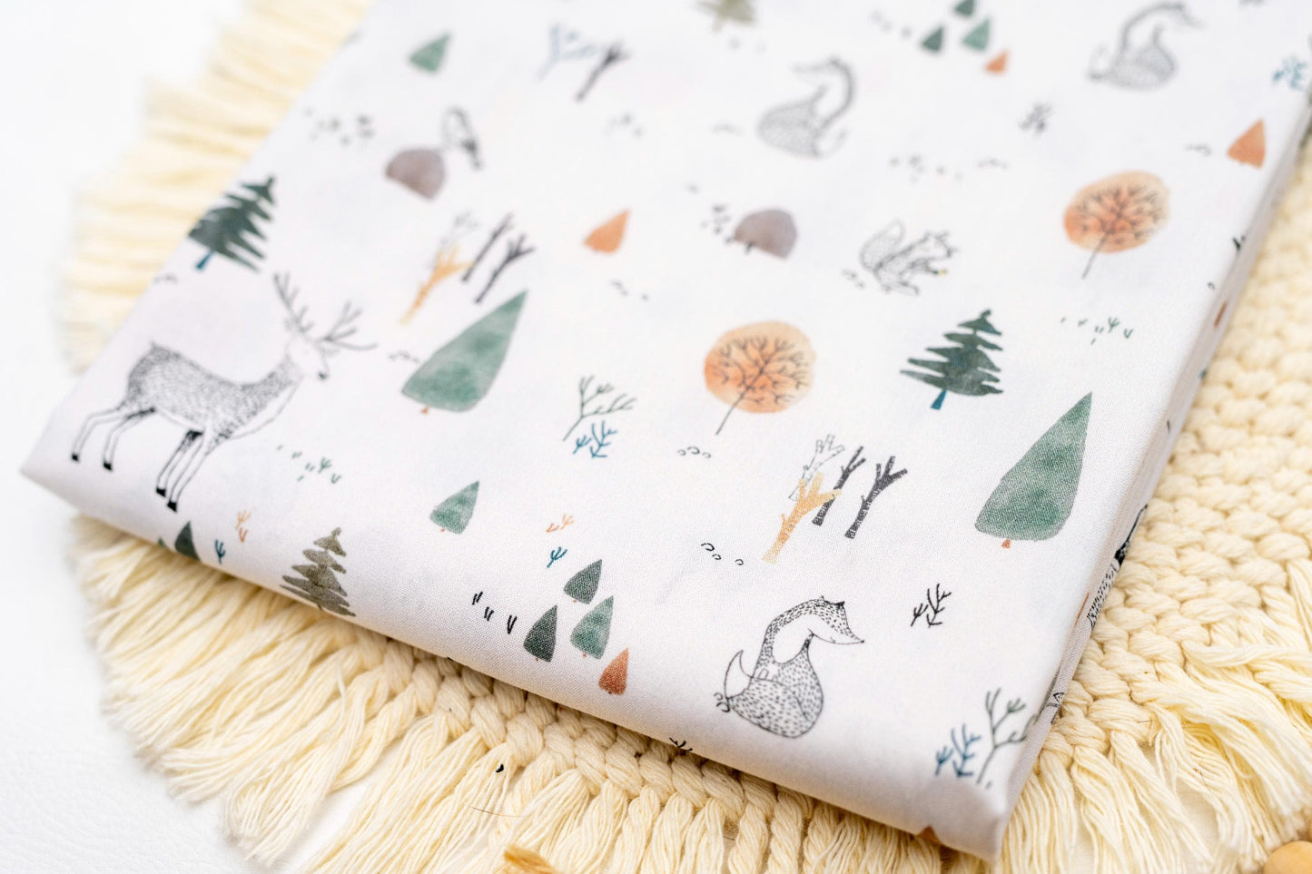 BAUMWOLLE Waldtiere Fuchs Hirsch Skandi - weiß