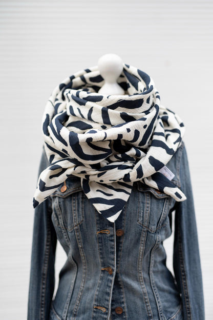 Musselin XXL Tuch Abstrakt Dreieckstuch - creme navy